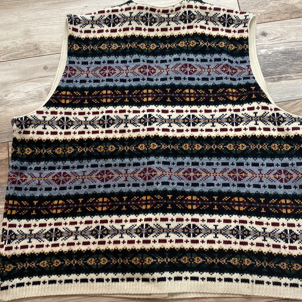 Beautiful wool vest - Picture 3 of 3